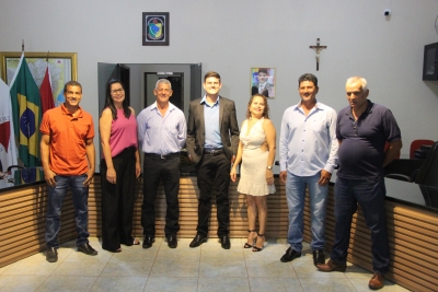 Mesa Diretora da Câmara Municipal de Vermelho Novo toma posse para o biênio 2023/2024